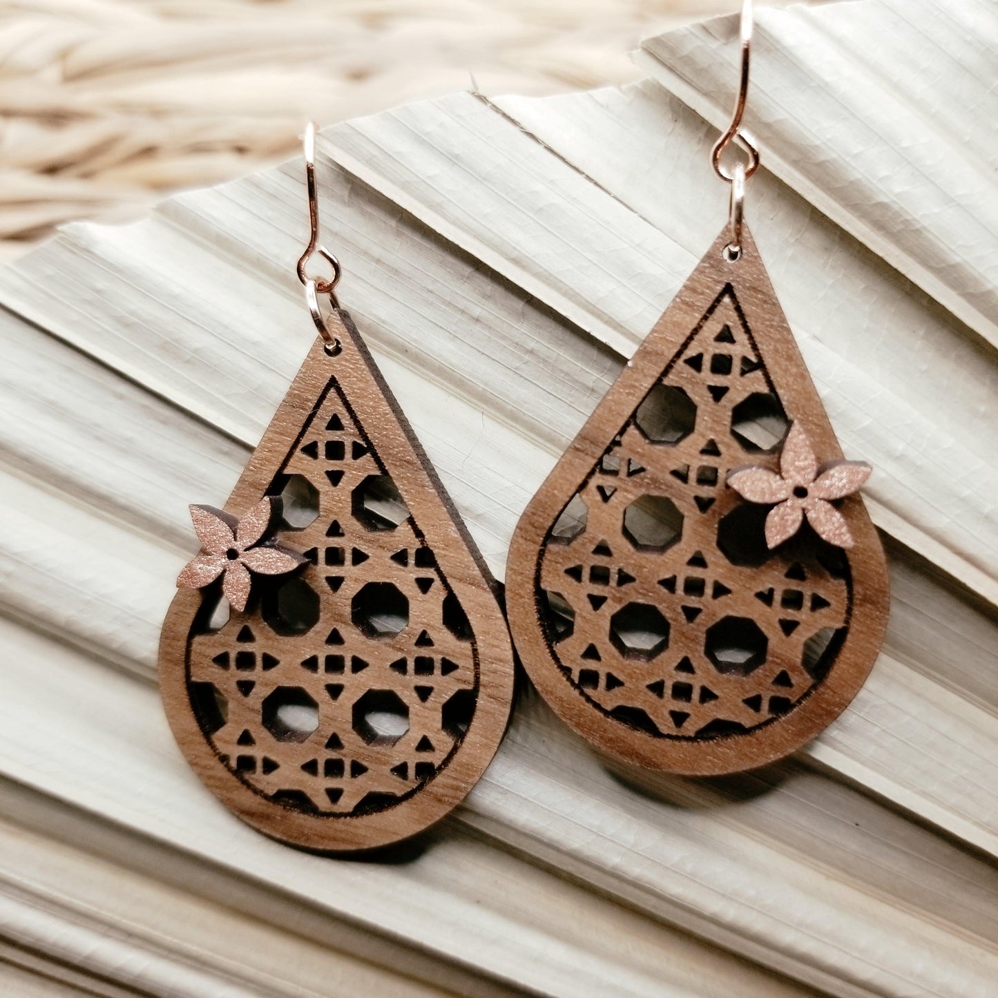 Walnut Cane Drops - Solshine and Co